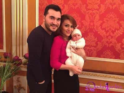Azərbaycanlı müğənninin yeni doğulan oğlu - fotolar