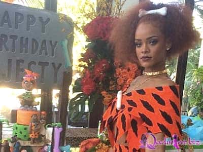 Rihannanın “daş dövrü” temalı geyimi - fotolar