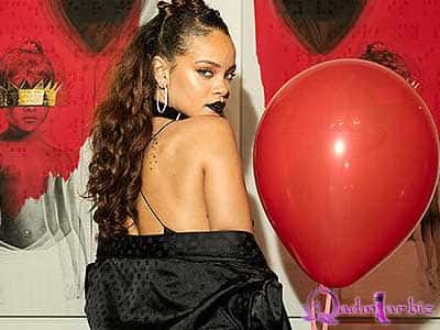 Rihanna albom təqdimatında - fotolar