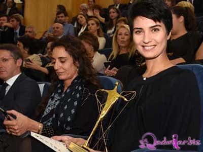 İtaliyada "Ən yaxşı aktrisa" mükafatını aldı - fotolar