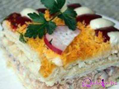 Krekerli tort salatı resepti