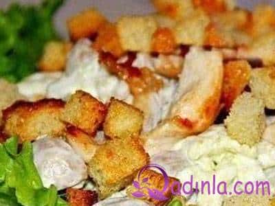 Göbələk və toyuq filesi ilə salat - foto resept