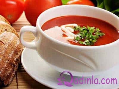 Tomatdan pomidor şorbası resepti