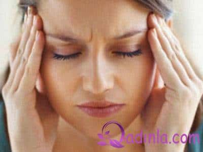 Baş ağrısına səbəb olan 10 QİDA – Bu triqqerlərdən uzaq olun