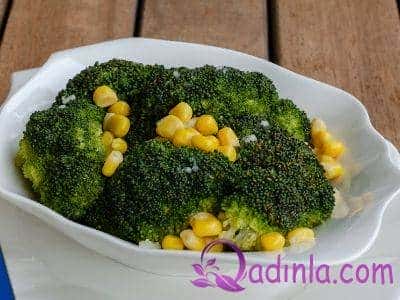 Qarğıdalılı brokoli salatı